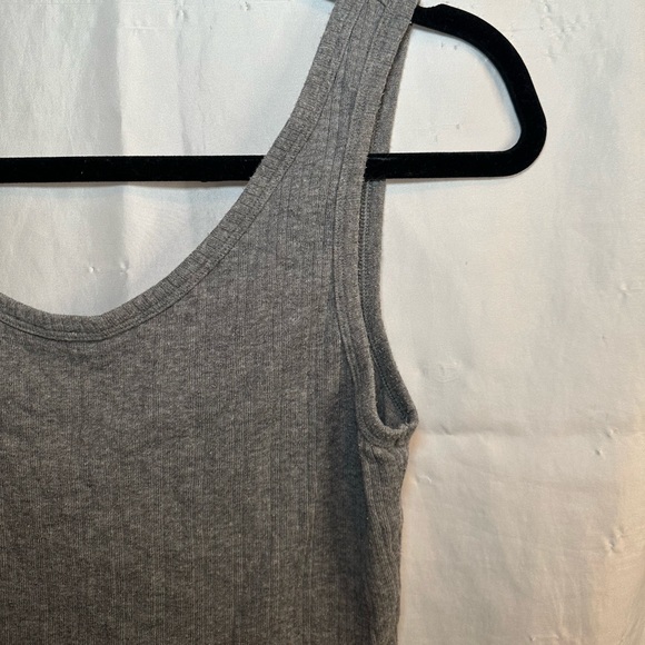 Target Tank Top - Picture 2 of 3